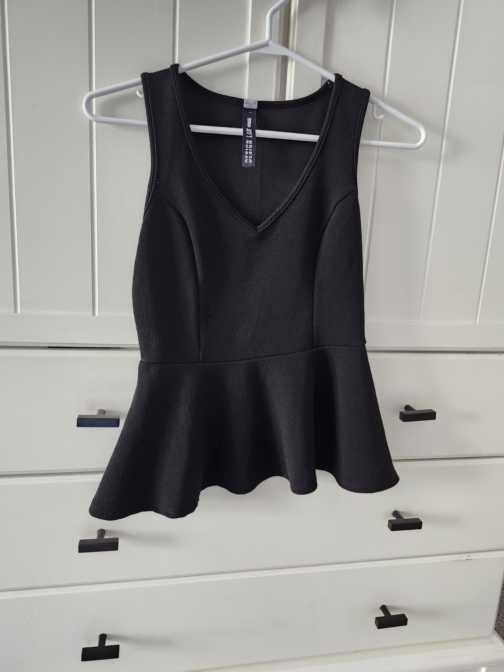Design Lab Lord & Taylor Black Peplum V-Neck Tank Top